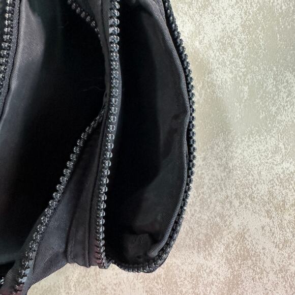 Walt Disney World Mickey Mouse Black Waist Crossbody Bag Adjustable Strap - Picture 12 of 14